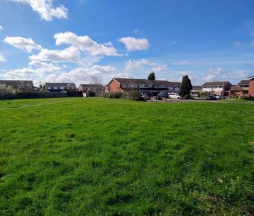 1 bedroom ground floor flat to rent - Photo 5