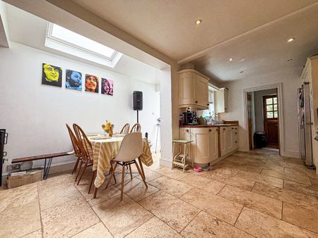 Leslie Avenue, Taunton, Somerset, - Photo 5