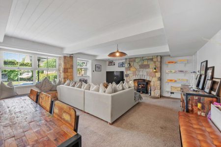 3 bedroom semi-detached house to rent - Photo 4