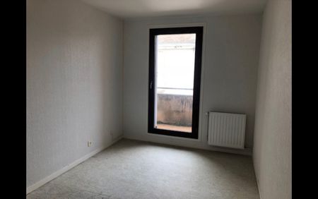 Location Appartement 3 pièces 77 m² La Châtre - Photo 2