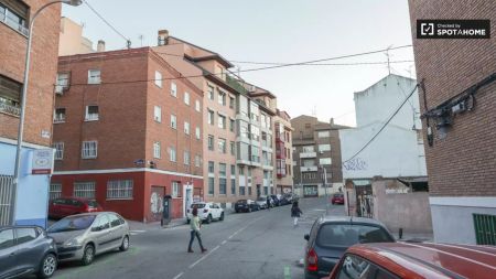 2-bedroom apartment for rent in Berruguete, bills included - Foto 4