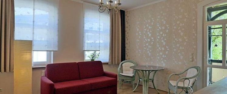 (EF0672_M) Jena: Lichtenhain, geniale 2-Zimmer-Wohnung, vollmöbliert, überdachte Terrasse, Wohnküche, Service inklusive - Photo 1