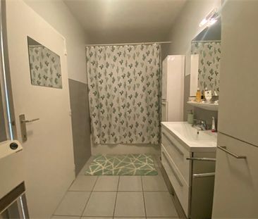 Een mooi gerenoveerd appartement op de eerste verdieping - Photo 1