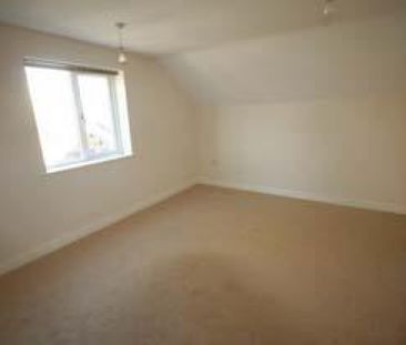2 bedroom Flat To Let Total Size: 636 SQ FT - Photo 4
