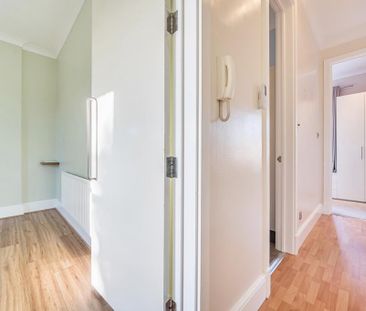 1 bedroom flat to rent - Photo 6