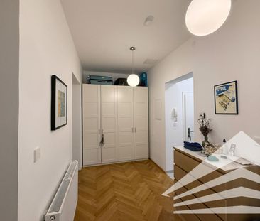 Großzügige 2 Zimmerwohnung mit Innenhofbalkon und moderner Einbaukü... - Foto 1