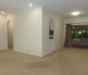 5 Kerryanne Close, Smithfield QLD 4878 - Photo 4