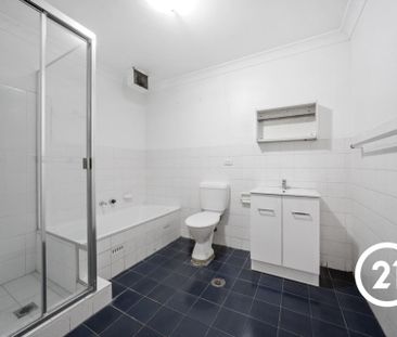 2 Bedroom Unit - As New Carpet and Blinds - Photo 4