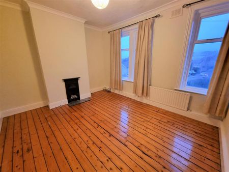 2 bedroom property to rent - Photo 2