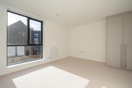 3 bedroom terraced house to rent - Photo 3