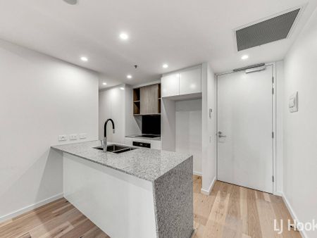 619/61 Cooyong Street, Braddon ACT, Belconnen - Photo 3