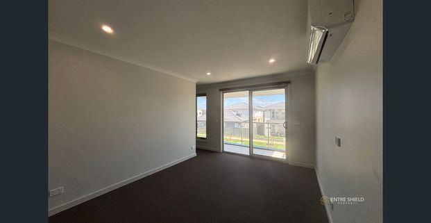 Brand New Double-Storey Luxury in the Heart of Minta Estate！ - Photo 1