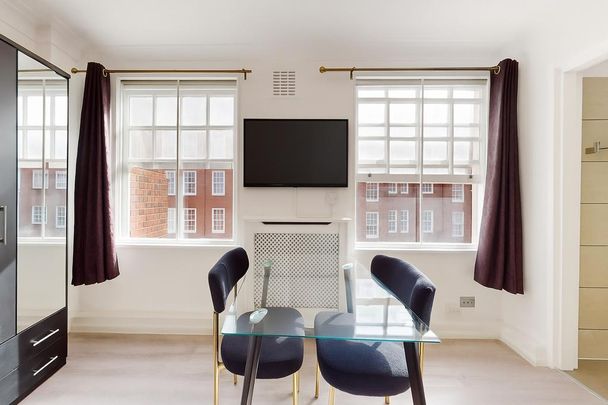 Studio to rent - Photo 1