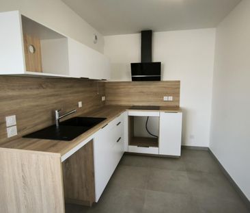 Location Appartement 2 pièces 48m² ANNECY 74370 - Photo 4