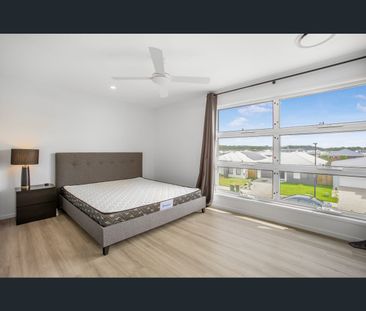 18 Divine Street, Palmview, Qld 4553 - Photo 6