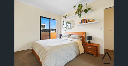 Centrally Situated, Private and Secure Penthouse — Three Bedroom, Two Bathroom Oasis in a Superb Location - Photo 5