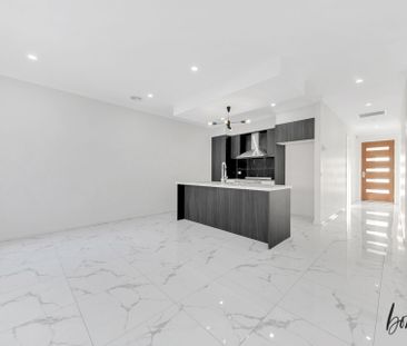 Impressive 3BR Home: Stylish, Comfortable, and Ready for You! - Photo 1