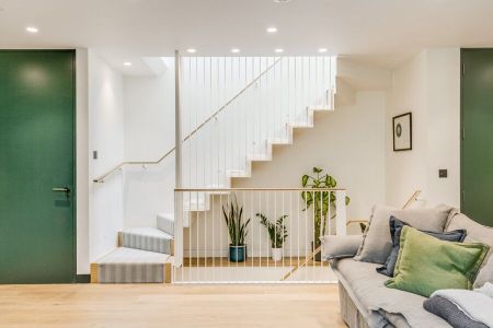 3 Bedroom Flat To Let - Photo 4