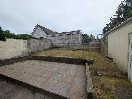 Glenview Avenue, Pembroke Dock, SA72 - Photo 4