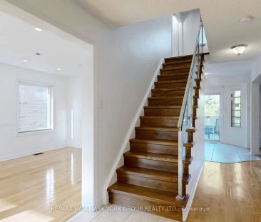 Detached Home For Lease | N9244586 - Photo 3