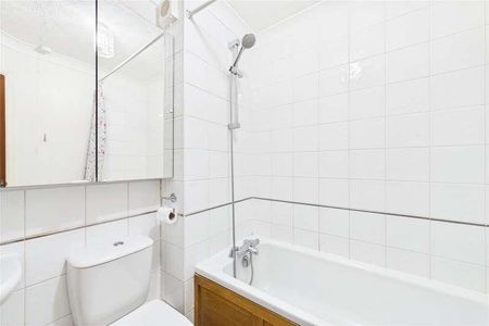 The Beeches, Church Road West, Farnborough, Hampshire, GU14 - Photo 3