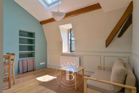 Location Appartement 2 pièces 36m² CHARBONNIERES LES BAINS 69260 - Photo 2