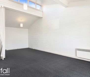 Spacious and Convenient City Apartment - Photo 6