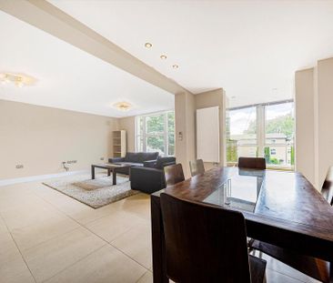 3 bedroom flat to rent - Photo 3