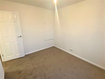 Drake Close, Taunton - Photo 2