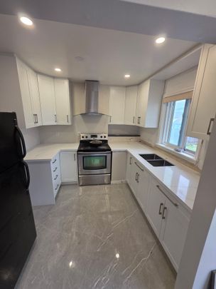 For Lease - 9 Samba Drive, Toronto, Ontario - Photo 1