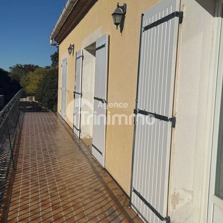 Location Appartement 4 pièces 125m² MORIERES LES AVIGNON 84310 - Photo 3