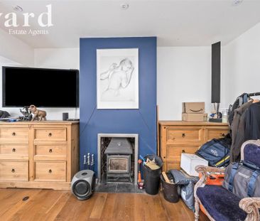 4 bedroom semi-detached bungalow to rent - Photo 3