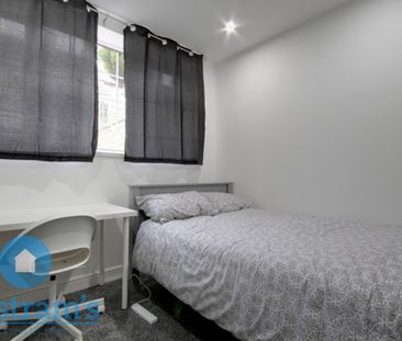 5 bed Semi-Detached House for Rent - Photo 3