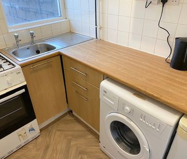 Connaught Road, Roath - Photo 3