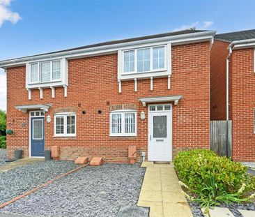 3 bedroom semi-detached house to rent - Photo 3