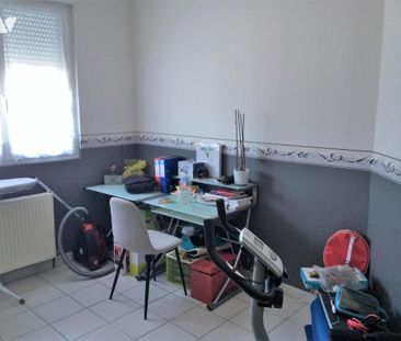 Location Appartement à Maubeuge - Photo 2