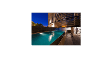 Premium Oversized Designer Apartment with Sweeping North-East Views in the Marquise Building - Photo 5