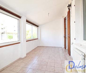 Location Appartement 3 pièces 60m² LA SEYNE SUR MER 83500 - Photo 3