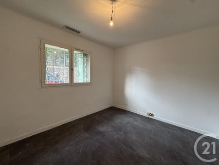 Location Appartement 4 pièces 81m² MARSEILLE 12ème - Photo 3