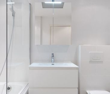 Appartement te huur in Ukkel voor € 2.800 met 3 slaapkamers - Photo 4