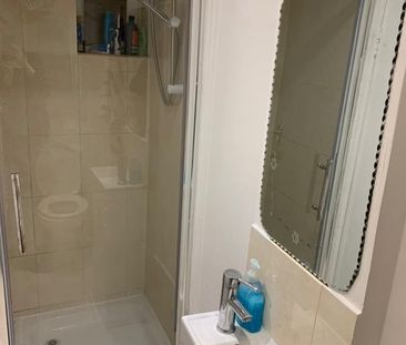 Room in a Shared Flat, Dulwich, SE21 - Photo 5