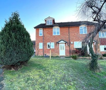 4 bedroom semi-detached house to rent - Photo 6