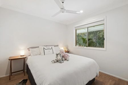 Recently Renovated Unit in Prime Location - Photo 4