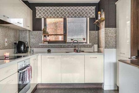 Fire Fly Avenue, Swindon, SN2 - Photo 5