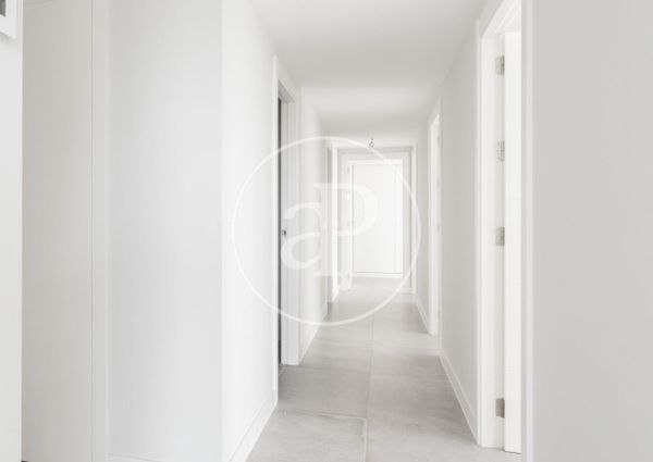 Flat for rent in Badalona