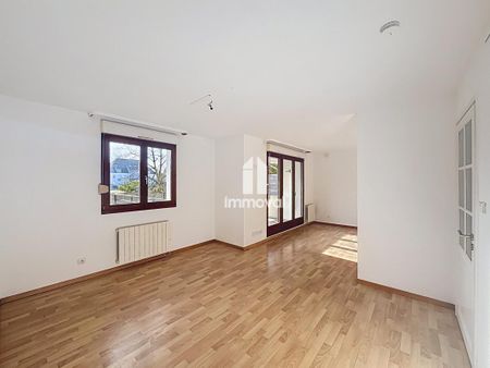 Location Appartement 4 pièces 104m² STRASBOURG 67000 - Photo 2