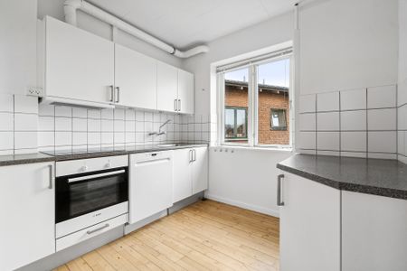 Veldisponeret 3-værelses på Roskildevej - Photo 5