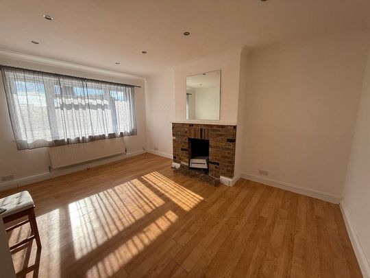 2 bedroom maisonette to rent - Photo 1