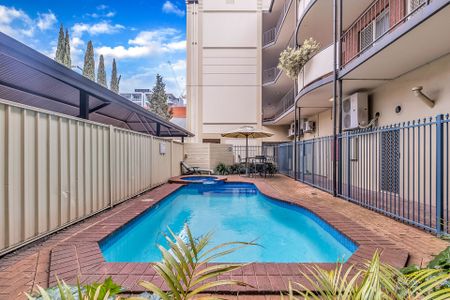 Fully Furnished Apartment in CBD! - Photo 4