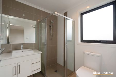 16 Finemore Street, Coombs ACT 2611 - Townhouse For Rent | Domain - Photo 2